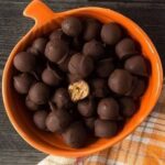 No bake chocolate peanut butter balls