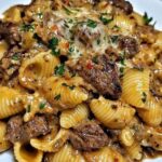 Creamy Paprika Steak Shells