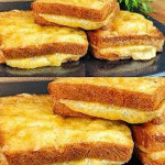 Cheesy Toast (Simple & Delicious)
