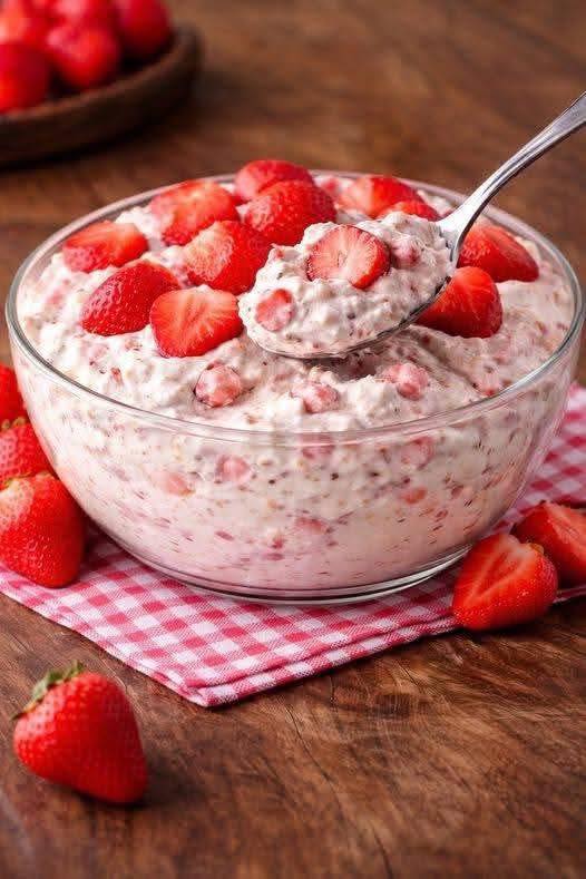 0-Point Strawberry Cream Bowls