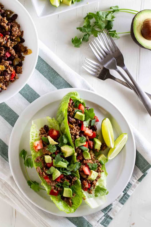 Lean Turkey Taco Lettuce Wraps with Salsa
