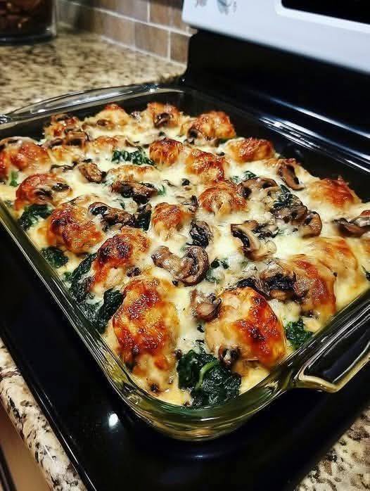 Low-Carb Chicken, Spinach & Mushroom Oven Dish